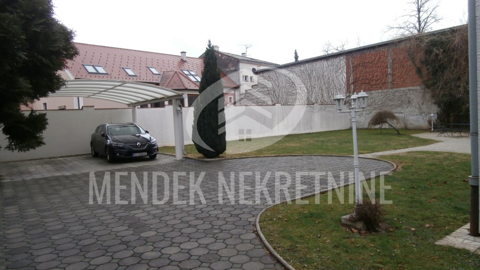 House, 350 m2, For Sale, Varaždin - Centar